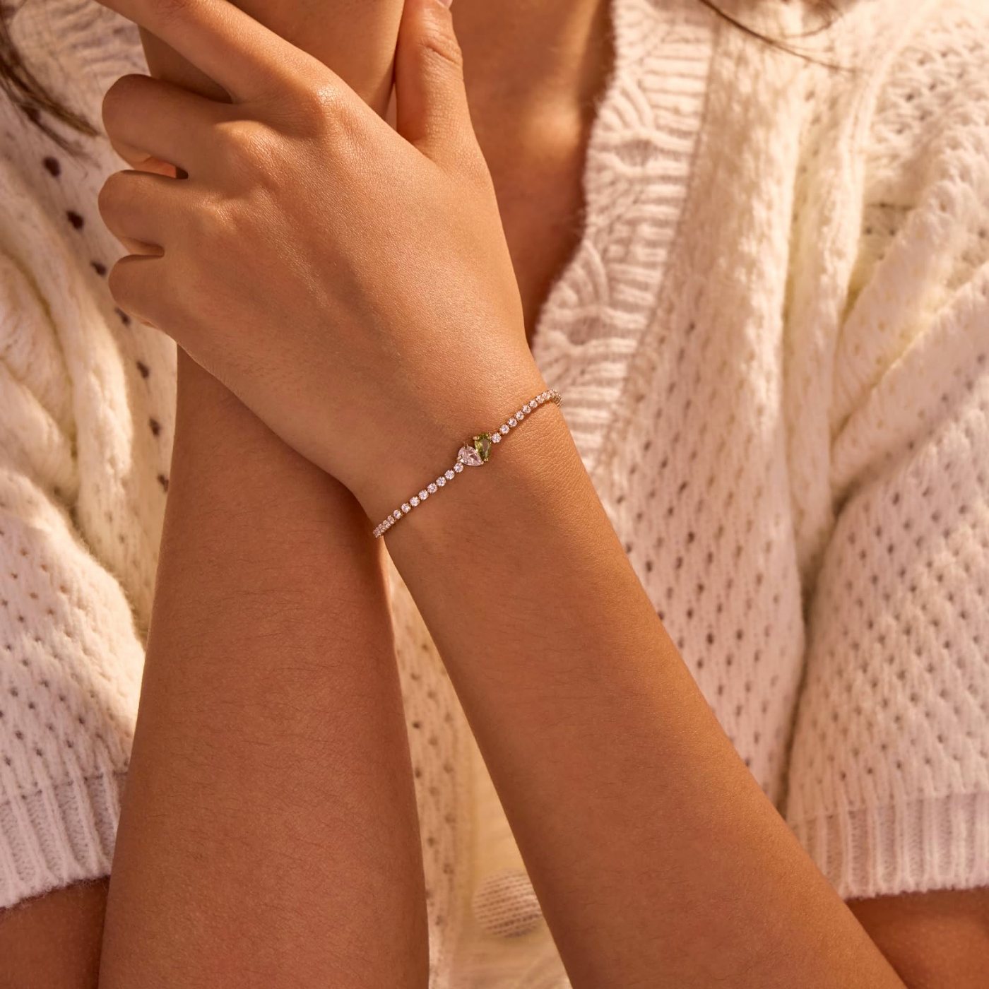 YUJIE Birthstone Bracelet, Peridot, second view
