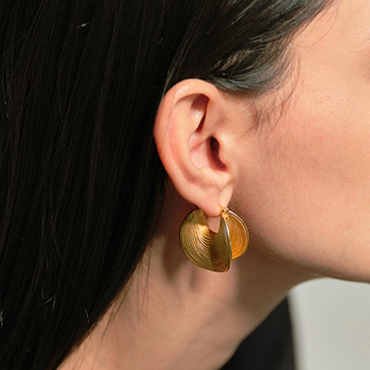 YUJIE Chunky Hoop Earrings, view 4