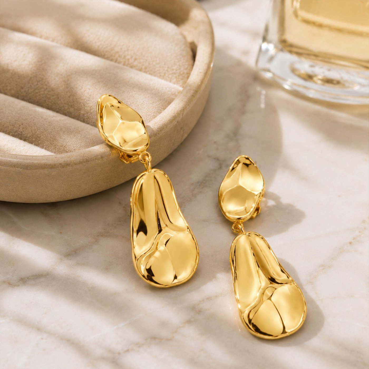 YUJIE clip-on earrings