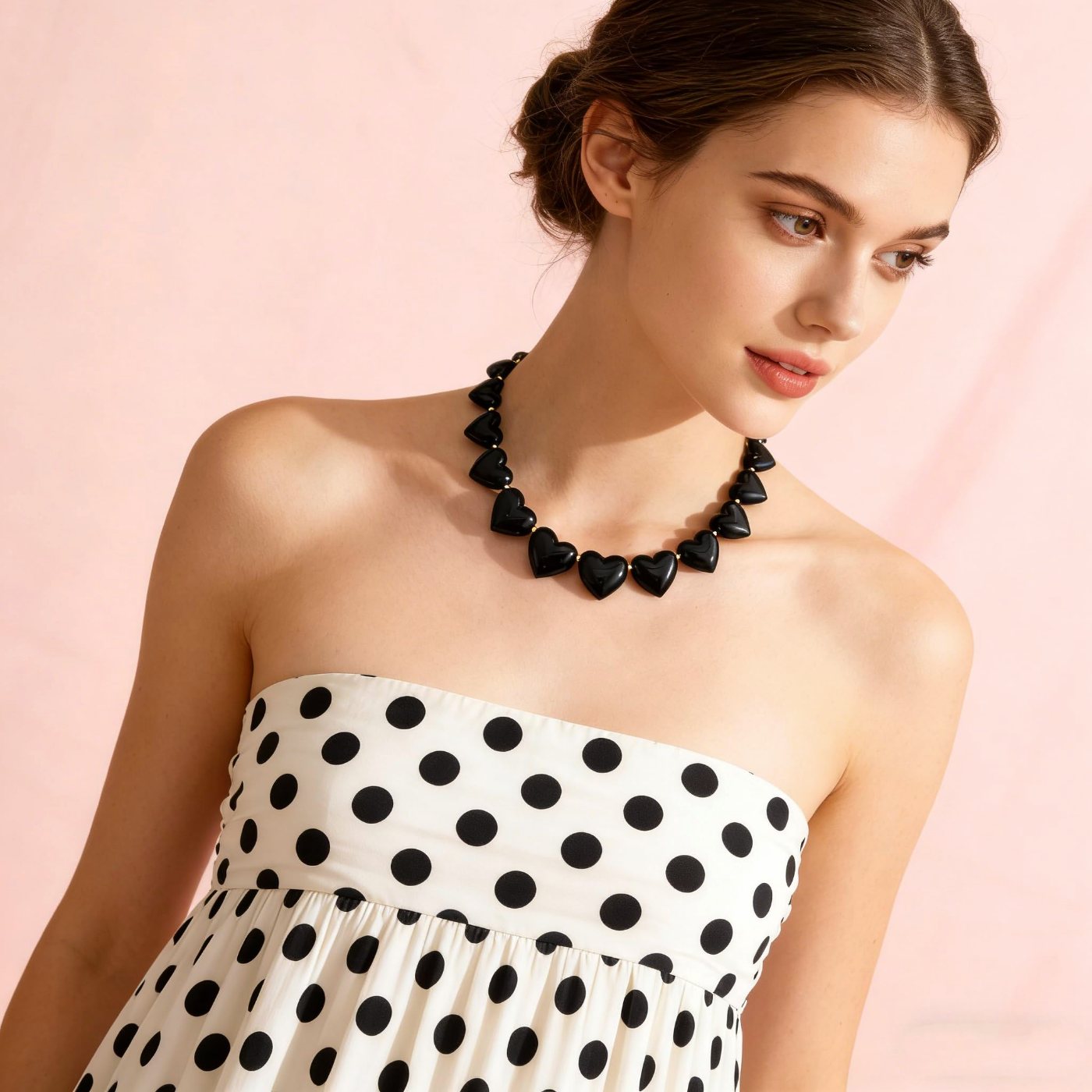 YUJIE Heart Choker, Black, second view