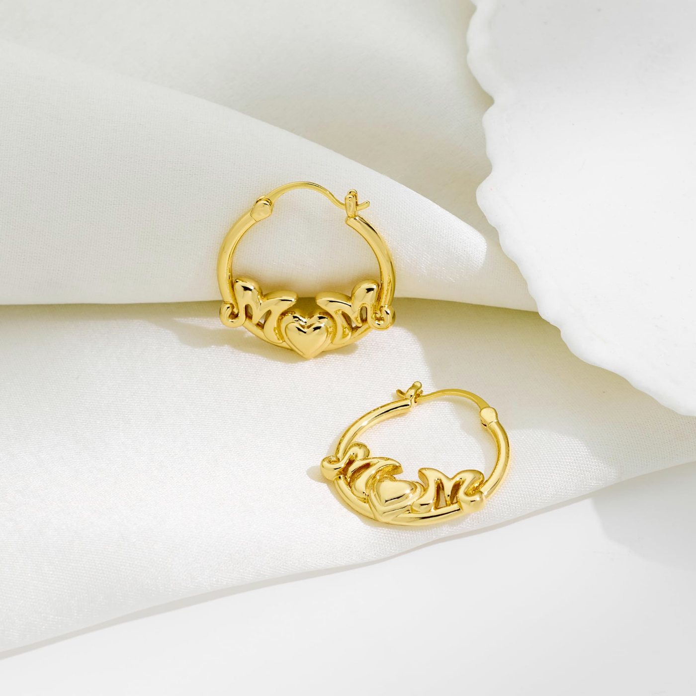 YUJIE Mom Heart Hoops, view 5